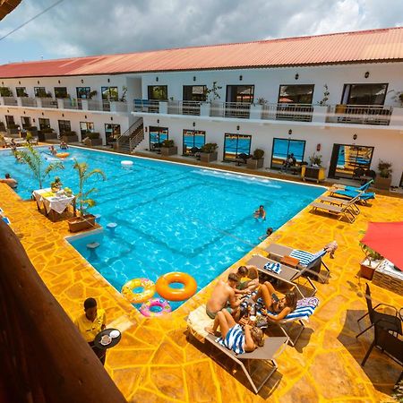 Canary Hotel & Spa Нунгви Екстериор снимка