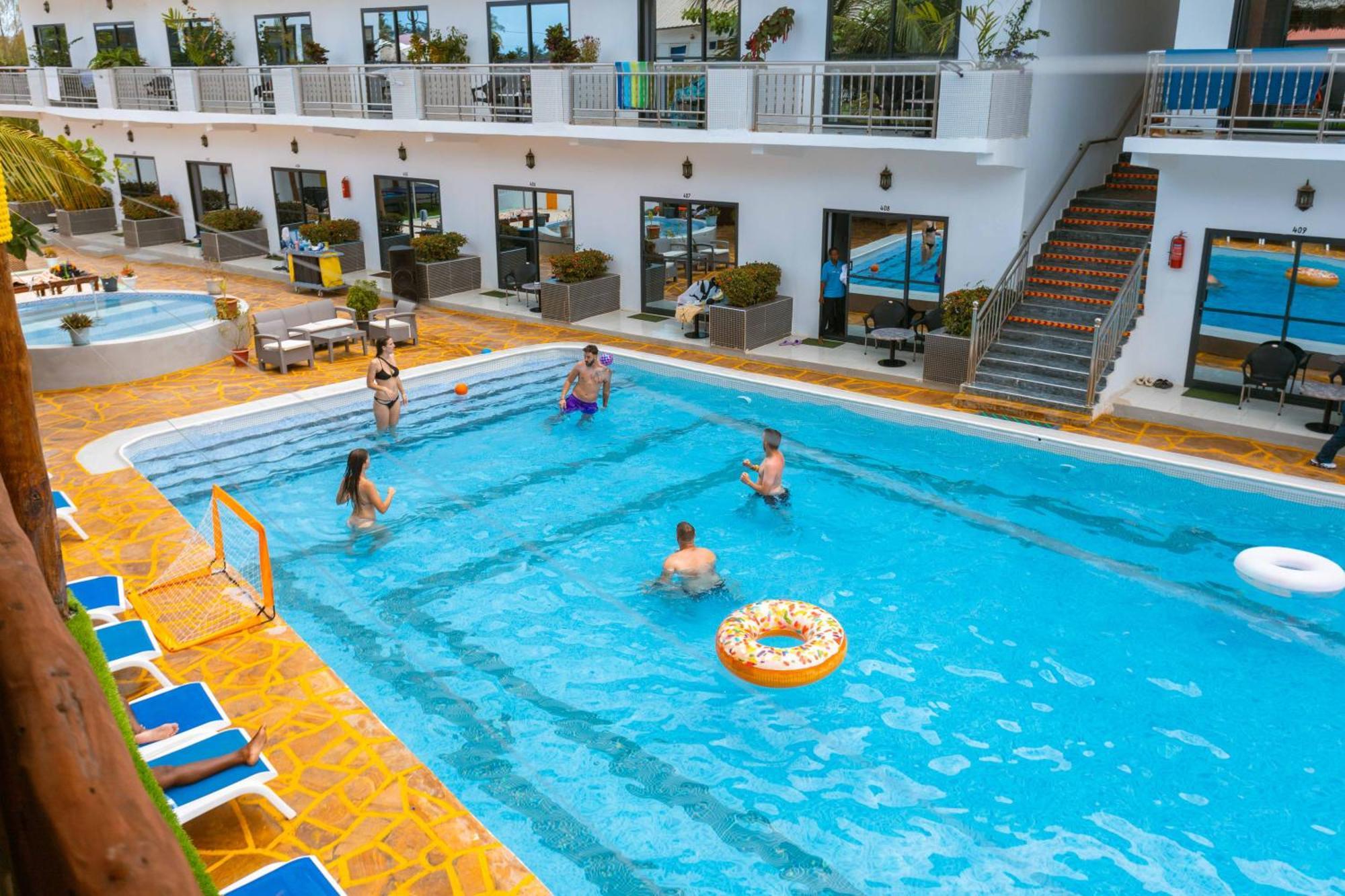 Canary Hotel & Spa Нунгви Екстериор снимка