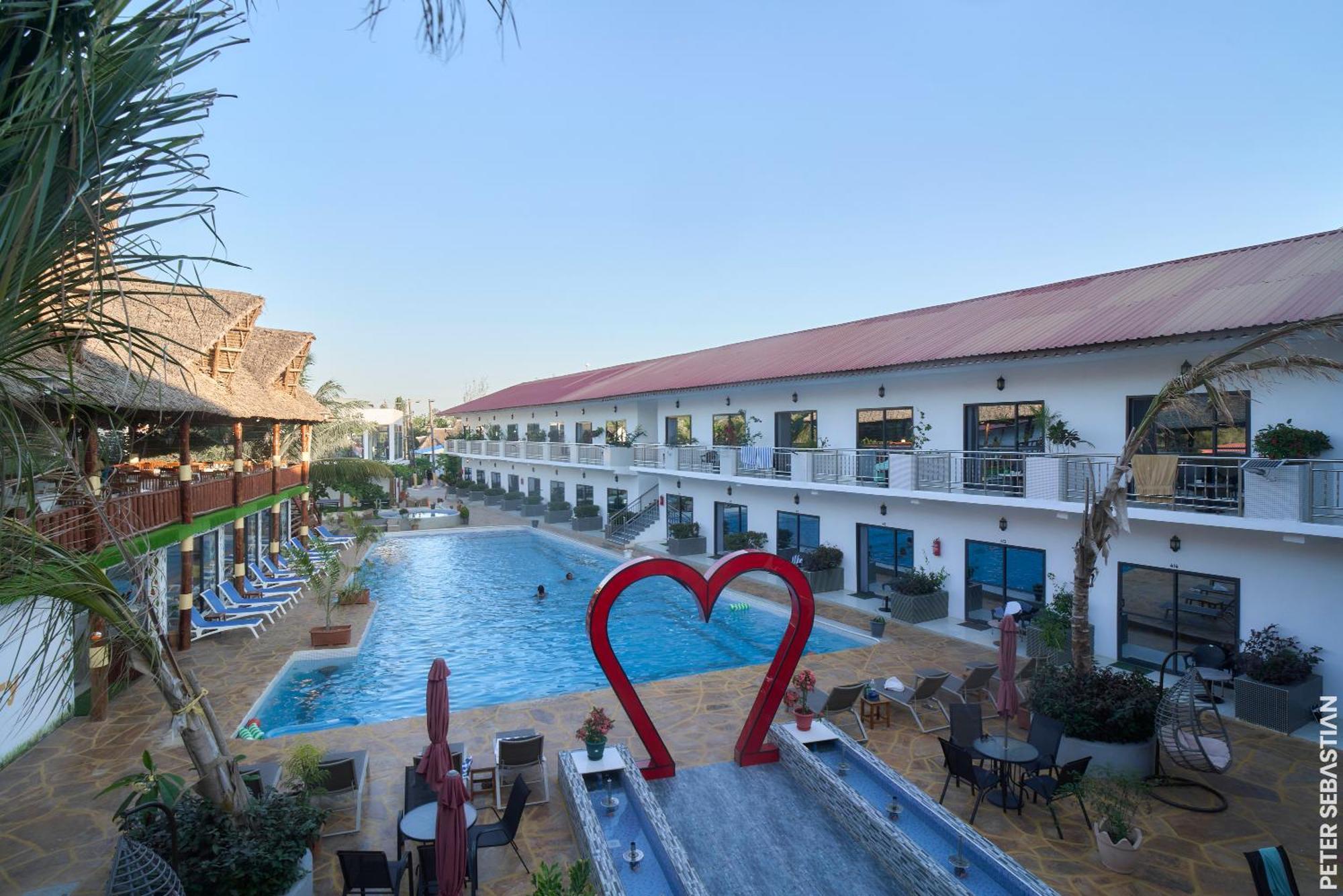 Canary Hotel & Spa Нунгви Екстериор снимка